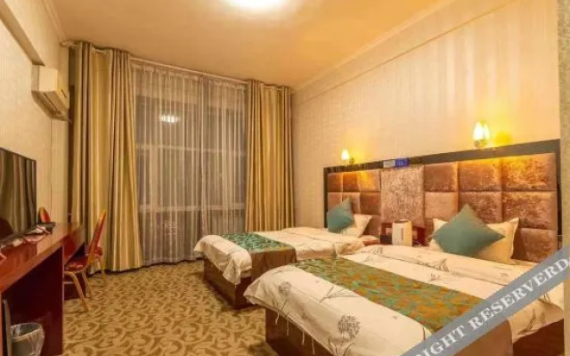 Ruoqiang holiday inn