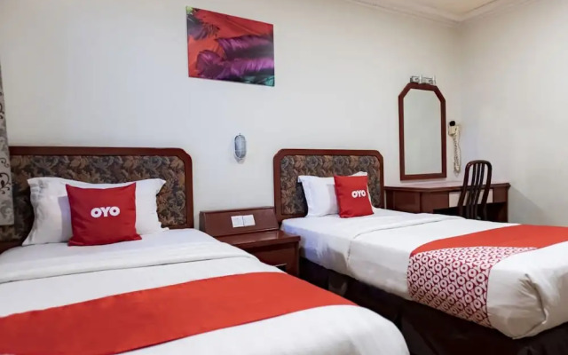 OYO 89735 The Dream Hotel