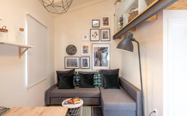 Mezzanine Stylish Apartment S