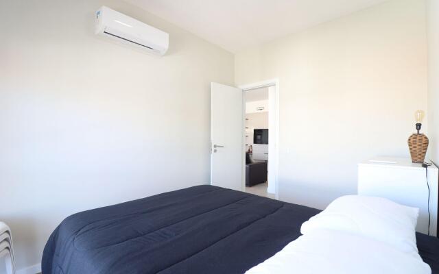 Maravilhoso alto padrão a 250m mar - VX01H