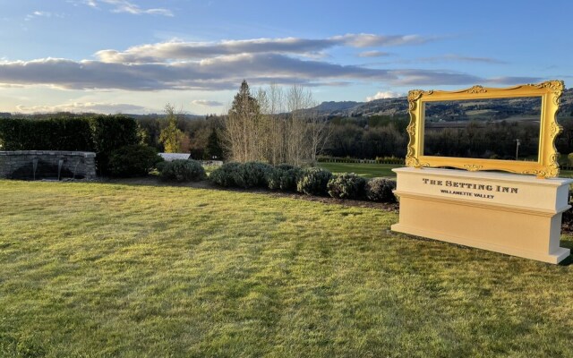 The Setting Inn Willamette Valley