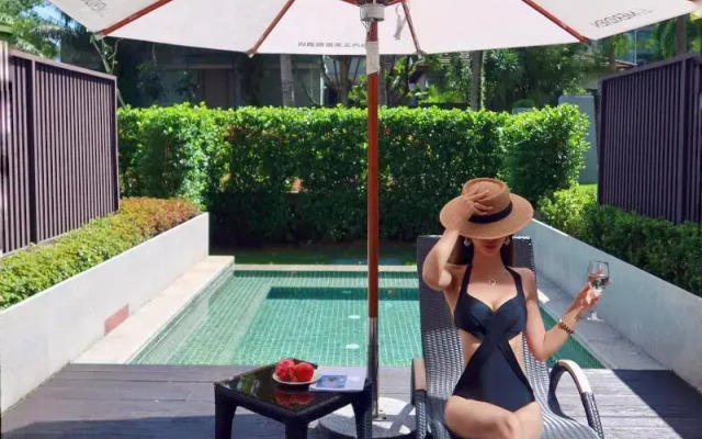 Le Meridien Shimei Bay Beach