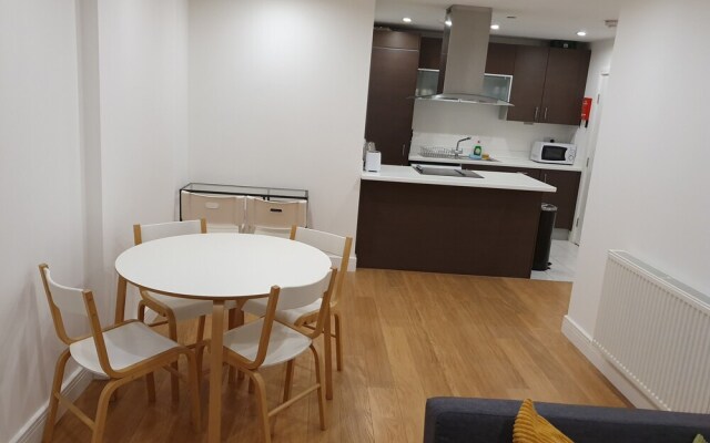 AMAZING 2 BEDS 2 BATHS 10min LDN BRIDGE