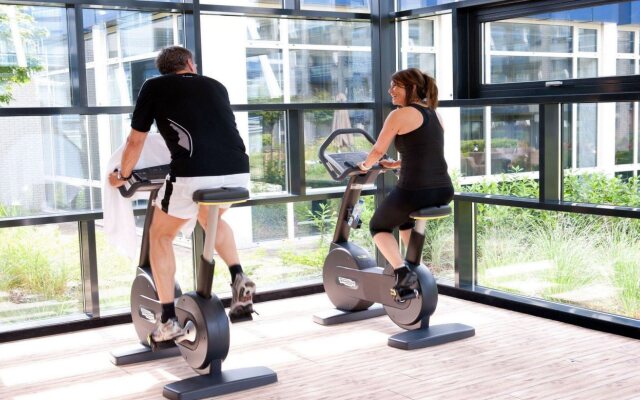 Отель Van der Valk Schiphol A4