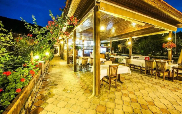 Zeytin Hotel