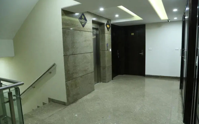 OYO Premium Ptl Chowk Phase 5 Mohali(Cha095)