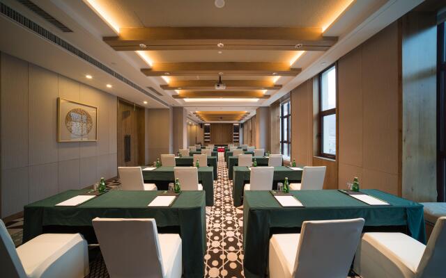 Holiday Inn Jilin Beidahu by IHG