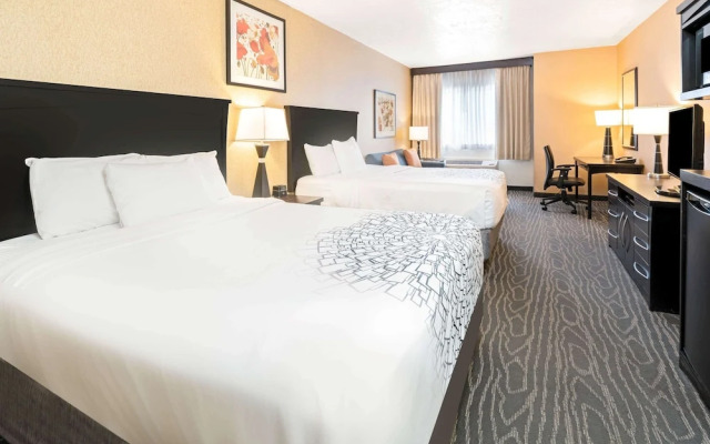 Crystal Inn Hotel & Suites - Logan