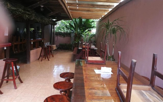Hostel La Choza Inn