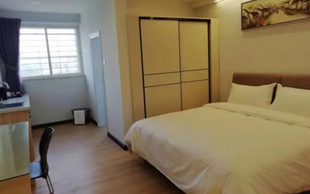 Happiness Holiday Apartment (Zhongshan Changjiang Kaiyin)