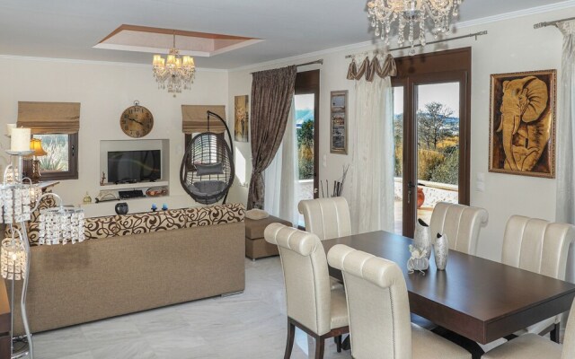 Heliopetra Lux Villa with private Pool
