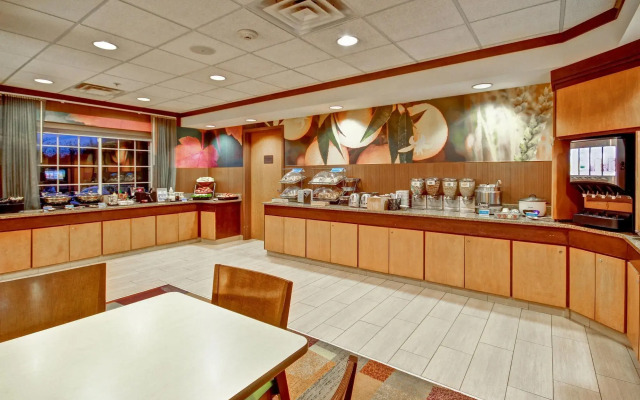 Fairfield Inn & Suites by Marriott Saratoga Malta