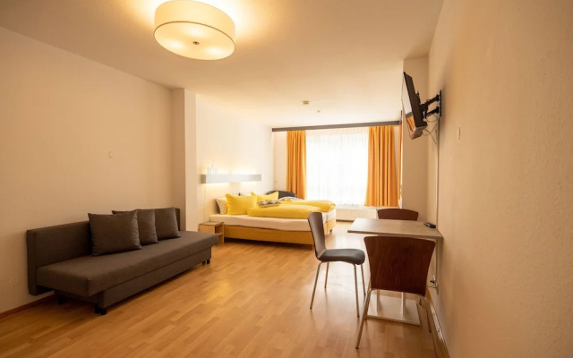 Ford Apartment