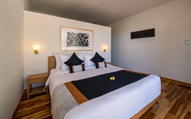 4BR Luxury Modern Contemporary Villa in Canggu