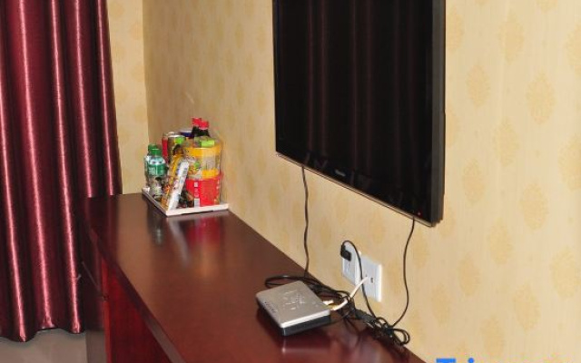 Xinzheng Longgang Holiday Hotel