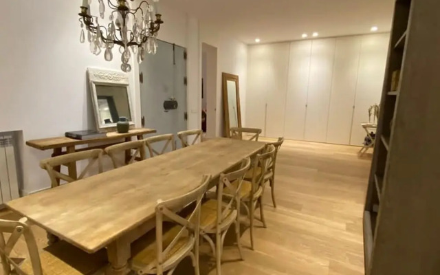 The Pelayo Majestic Luxury 3 Bedroom in Chueca