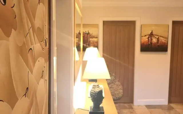 Barncroft Luxury Guest House Near Nec