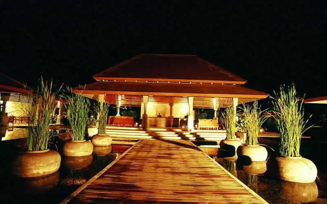 Hotel Aka Hotel Resort And Spa