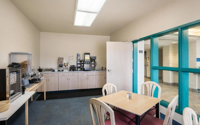 Red Lion Inn and Suites Butte