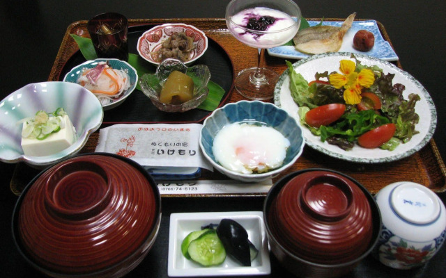 Minshuku Ikemori