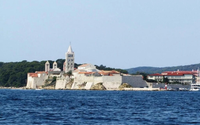 Žare - With Garden - A2