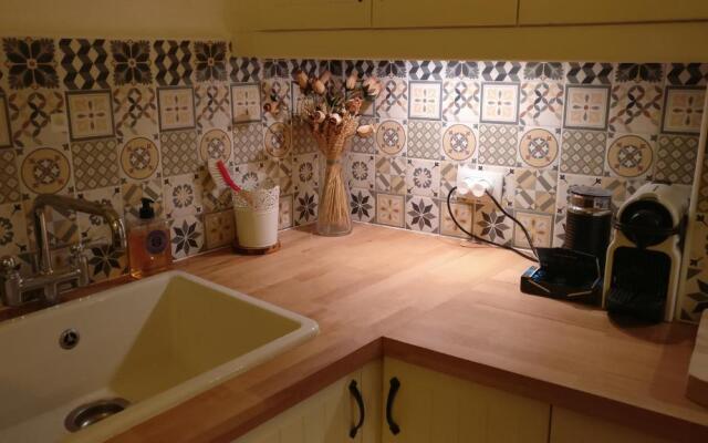 2 Bedroom Apartment Old Town Centre