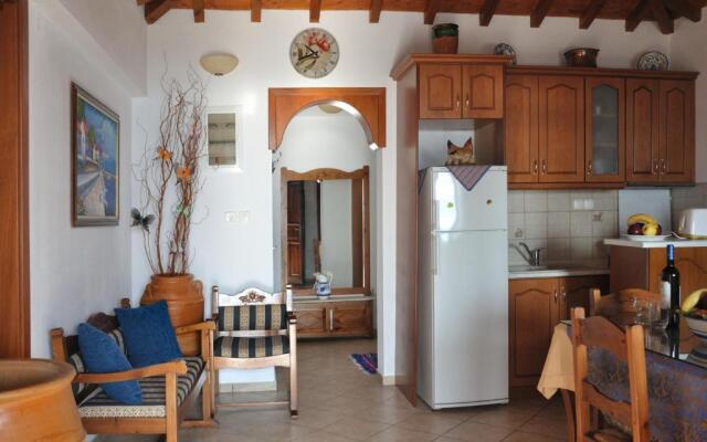 Anatoli Villa