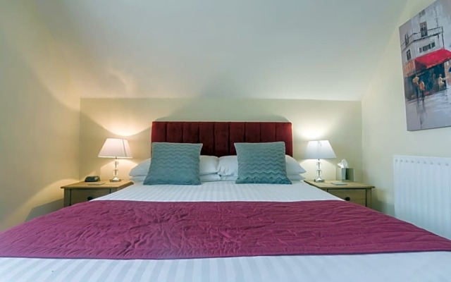 Stoneleigh Hotel