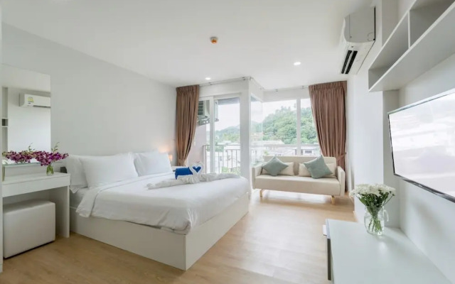 Ozone Condotel Kata Beach