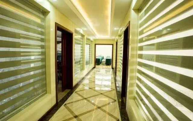Xiaolajiao Hotel (Zhangye Jinzuo)