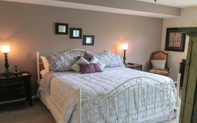 Bella Lago 233 Wkly 2 Br Condo by RedAwning