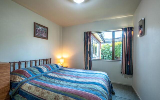 11b Leamington Street