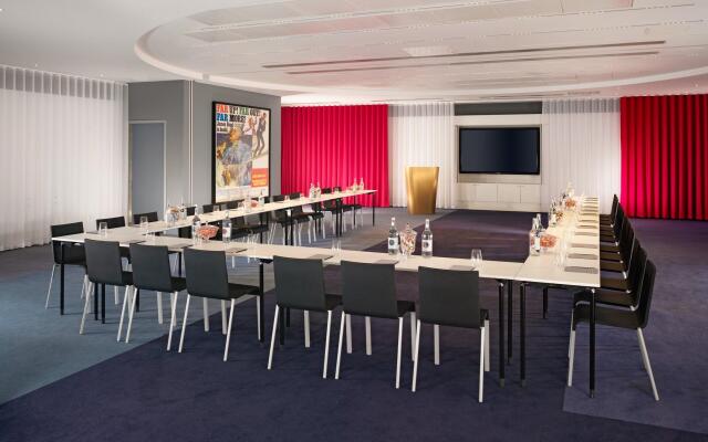 Sea Containers London