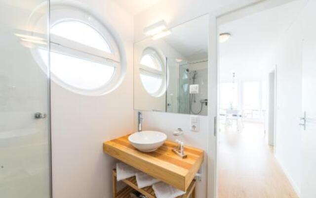 Komfort-Hausboote am Naturhafen Krummin