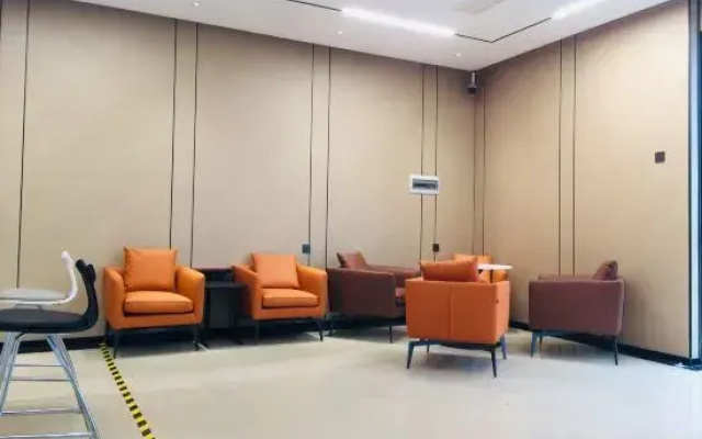 KaiBin Qingju Hotel (Jiuyanqiao Taikoo Li Store)