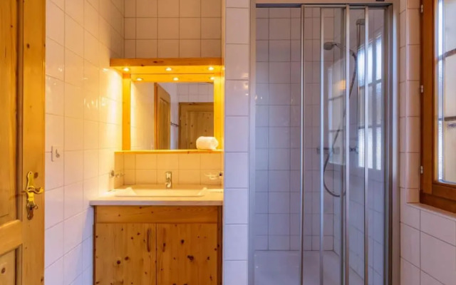 Luxury 10 pax Chalet With Incredible Views Garage