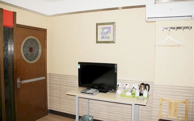 Qingdao New Holiday Hotel