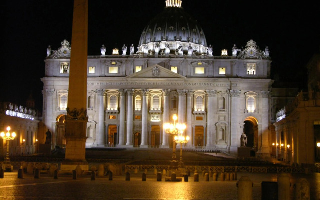 Vatican White Domus