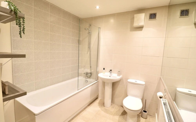 Lovely 2 Bedroom Apartment in Glasgow