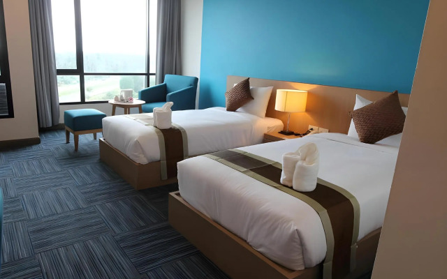 S Tara Grand Hotel