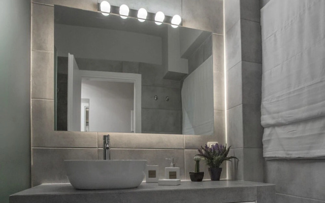 Homelike Studios in the Heart of the City by GHH