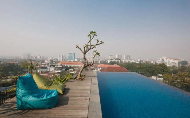Janevalla Bandung
