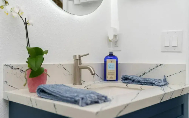Casa Lanzit- 25 Percent off 1st 5 Guests