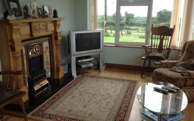 The Rock Equestrian Farm B&B