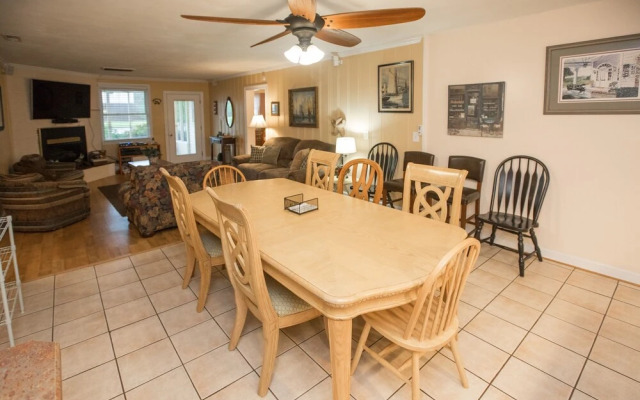 Off The Board - 5 Br Home