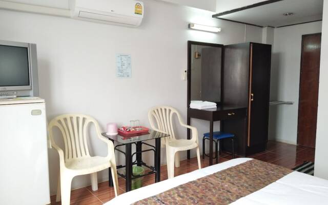 Pattha Hotel