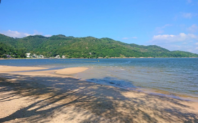 Silvermine Beach Resort