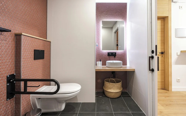 Vallecas Suites by Olala Homes