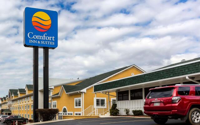 Comfort Inn & Suites Nashville Near Tanger Outlets