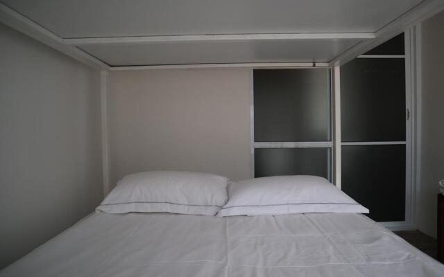 Roxy Sematan Villa & Townhouse